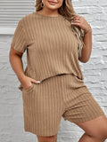 Conjunto feminino de short canelado. Plus Size