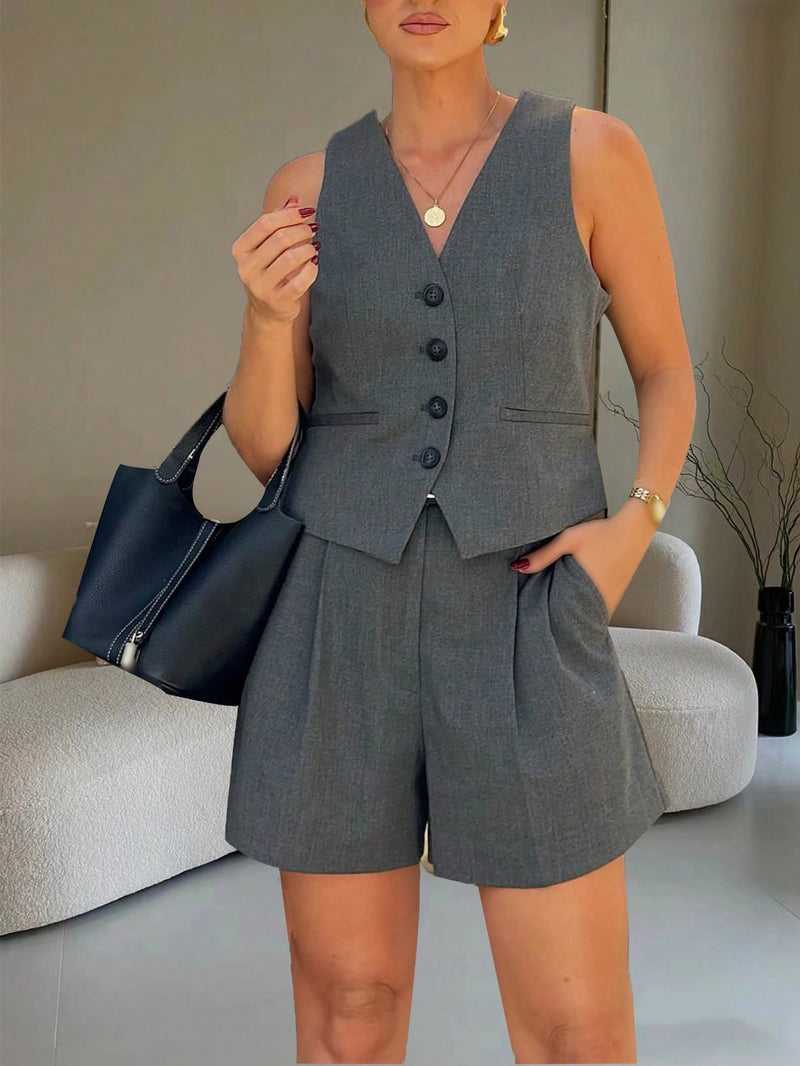 Conjunto feminino de Colete e Short Blazer  Cleonice. Plus Size
