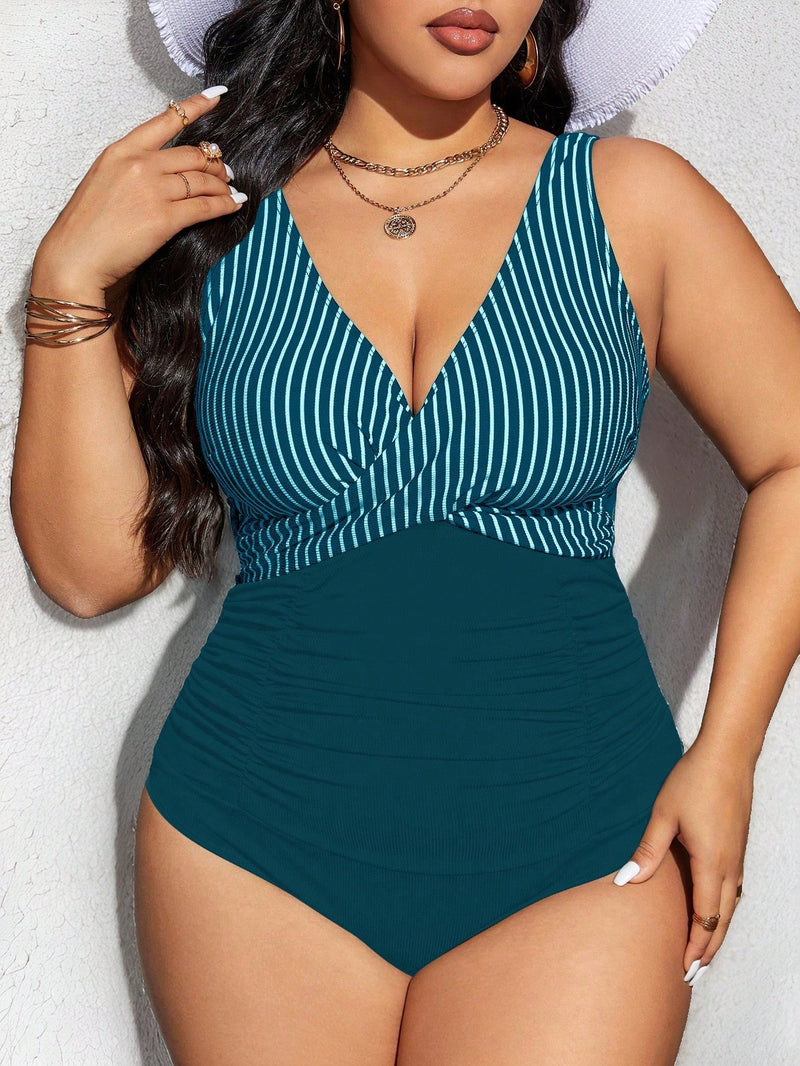 Maiô Feminino listrado cruzamento de frente Flora Plus size