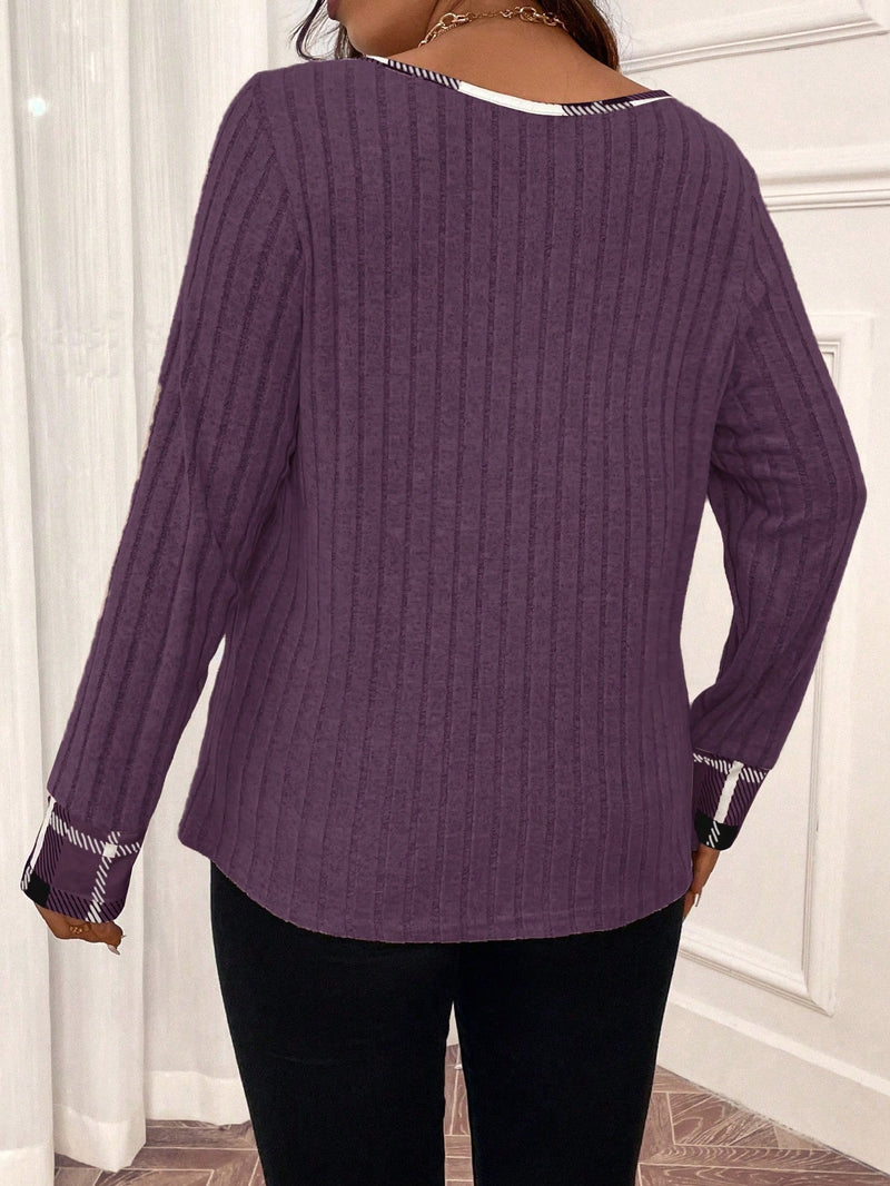Blusa Feminina canelada com contraste xadrez. Plus Size