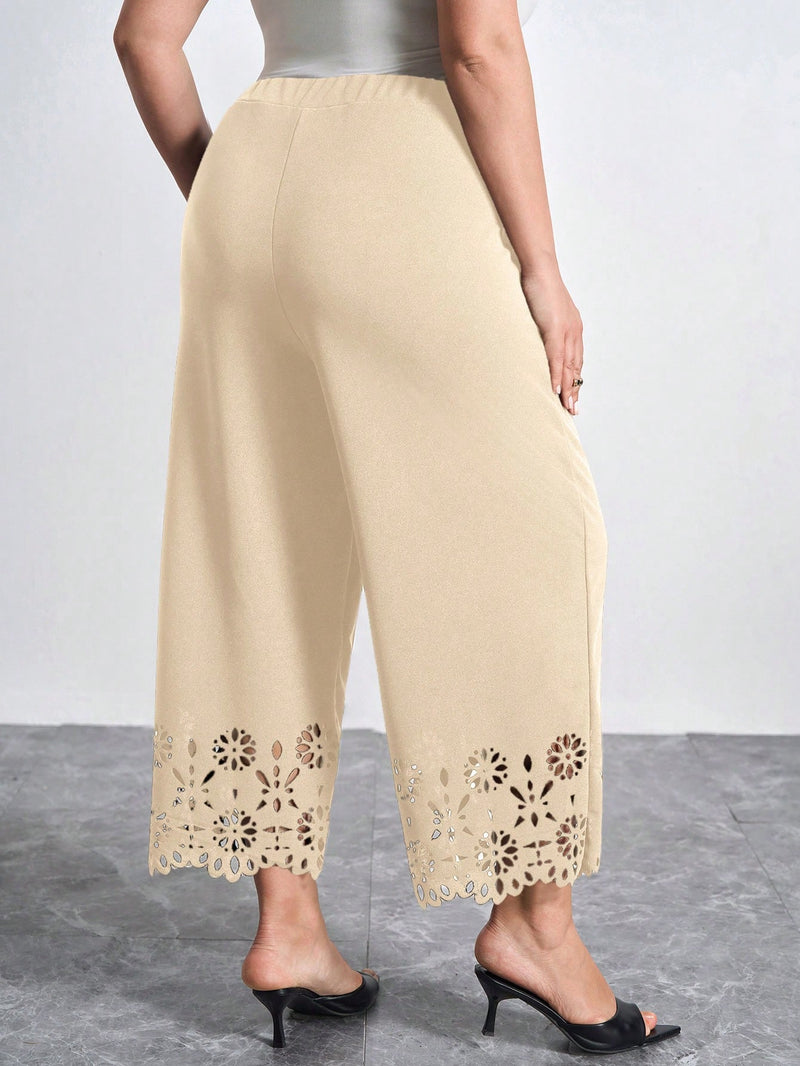 Calças Feminina Detalhe Vazado Jordana. Plus Size
