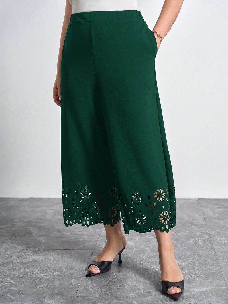 Calças Feminina Detalhe Vazado Jordana. Plus Size