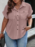 Camisa manga curta com botões frontais Pamela. Plus Size