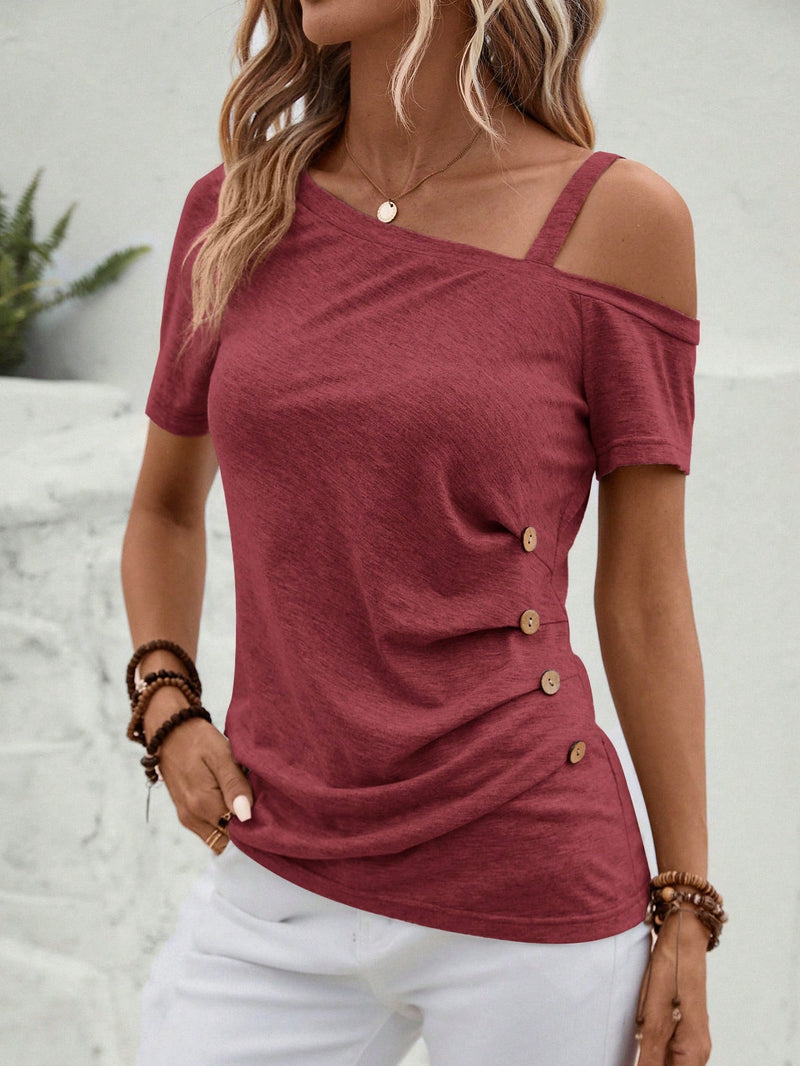 Camiseta Feminina Gola Assimétrica Detalhe Do Botão