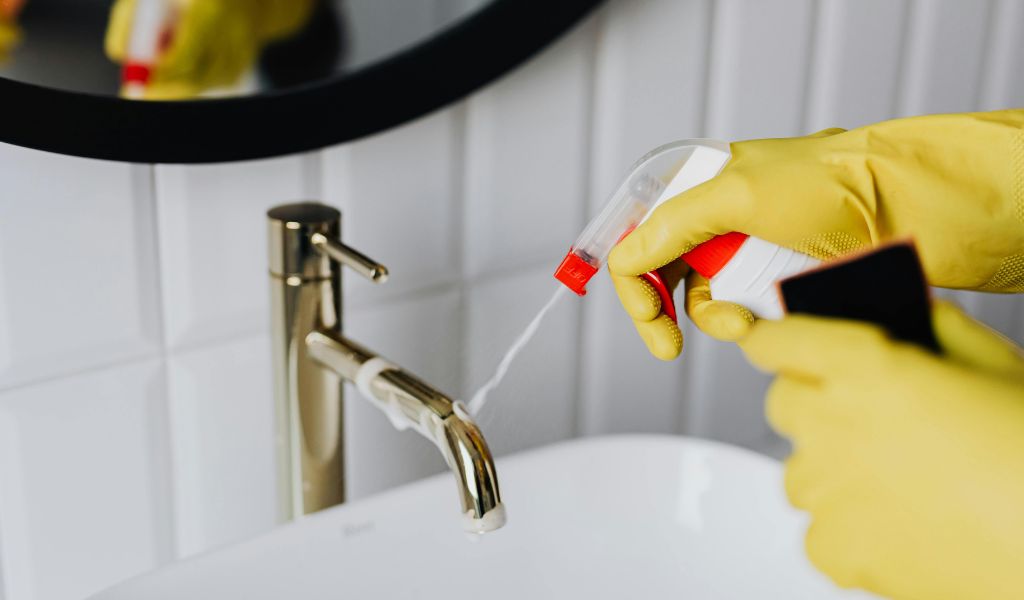 How to Deep Clean Your Home: A Complete Step-by-Step Guide